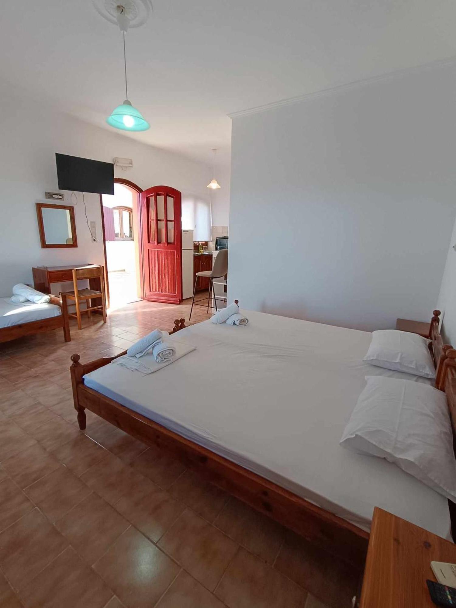 Ermioni Rooms Agia Ermioni Esterno foto